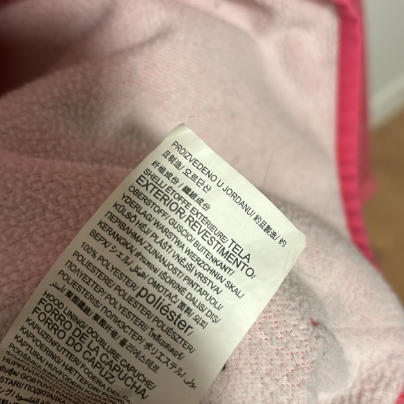 Under Armour hoodie. - Picture 8 of 8